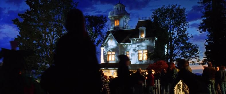 the owens family house in 1998 Practical Magic